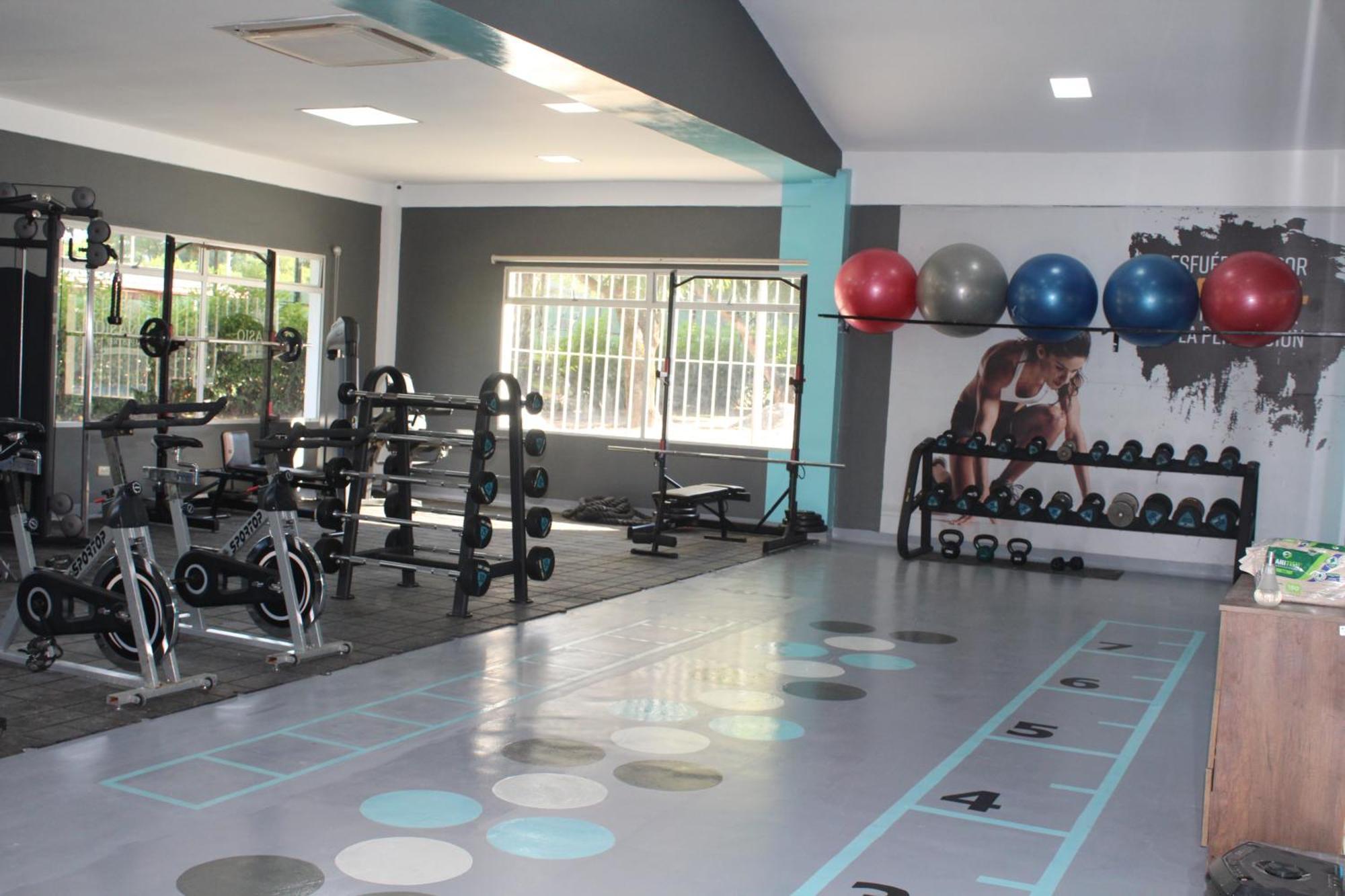 Club Campestre De Neiva Hotel Bagian luar foto